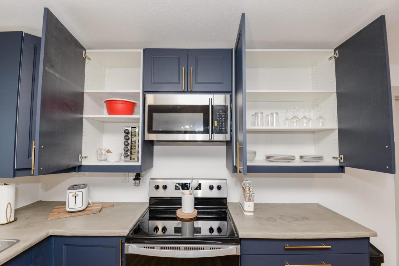 New Remodeled Townhome In Central Fargo Exterior photo